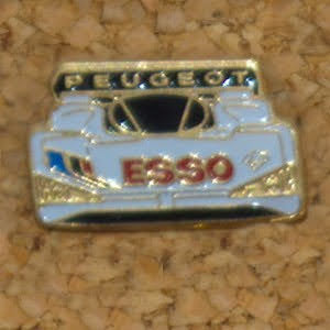 Pin's Esso Peugeot (01)